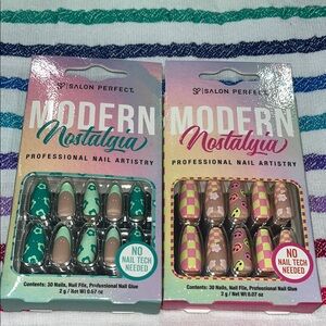 Press on nails Modern Nostalgia Nail Set - Green and Pink cute flower smiley 😊